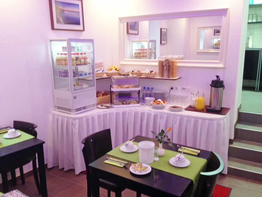 Hotel Rest Inn Bretten Esterno foto